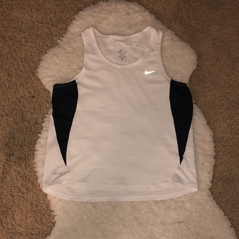 NIKE SLEEVELESS DRI-FIT WORKOUT TOP